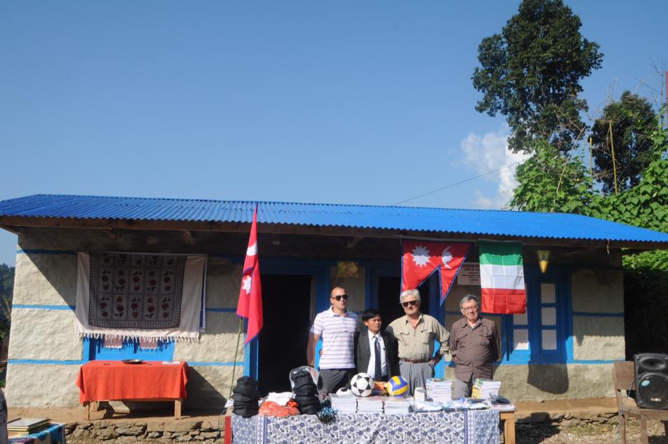 Inaugurazione Scuola Beesi (Nepal) - post Terremoto